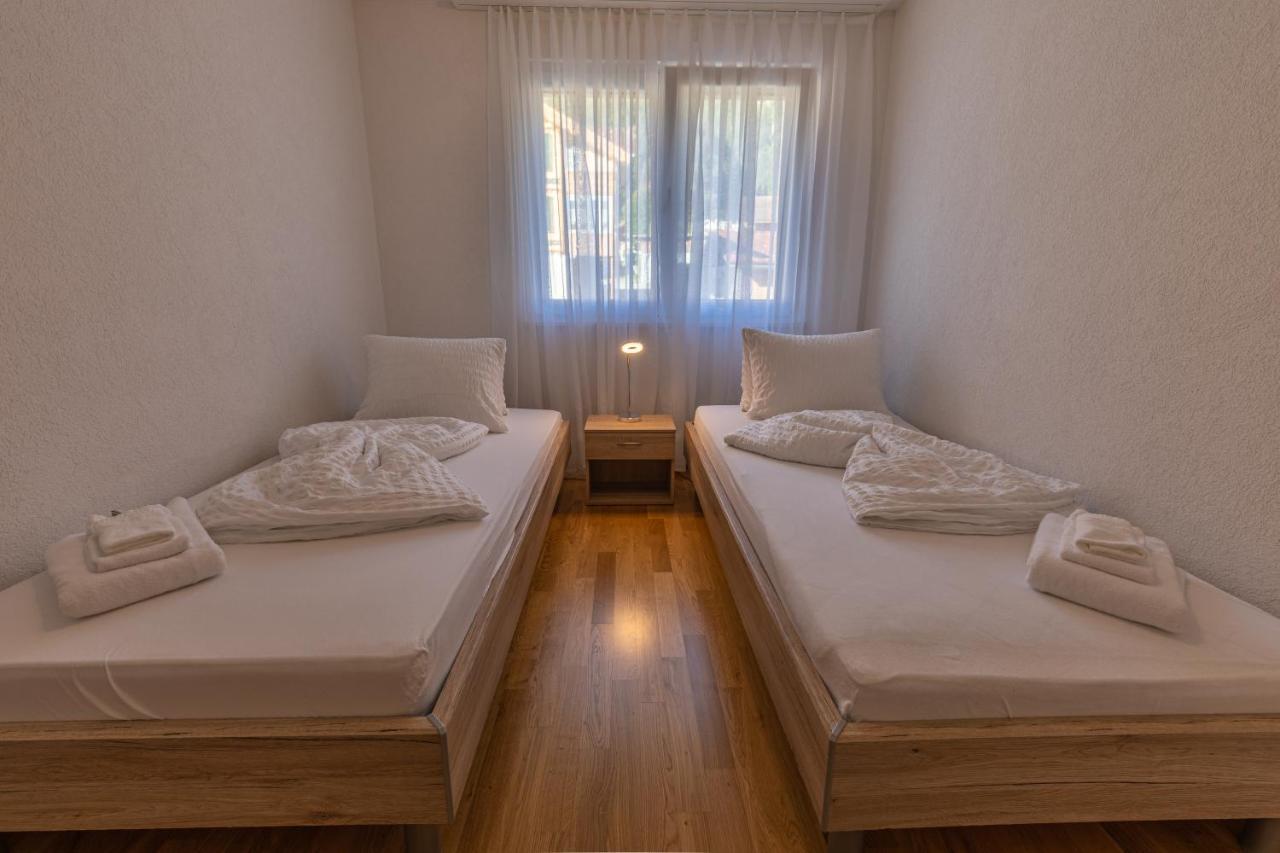 Schilthorn Apartment - Aare Jungfrau Ag Wilderswil Kültér fotó